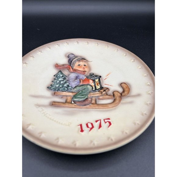 Vintage Goebel Hummel Annual 7.5” 1975 Limited Edition Plate - Picture 2 of 4